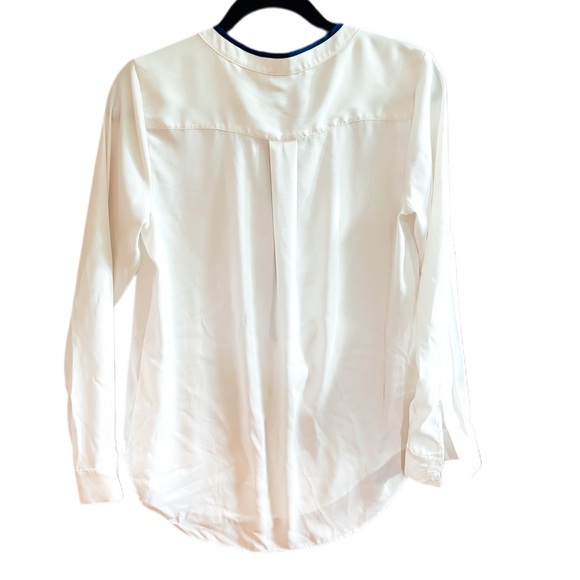 Ann Taylor Blouse in cream and navy with embroidery - SZ S - Picture 4 of 5